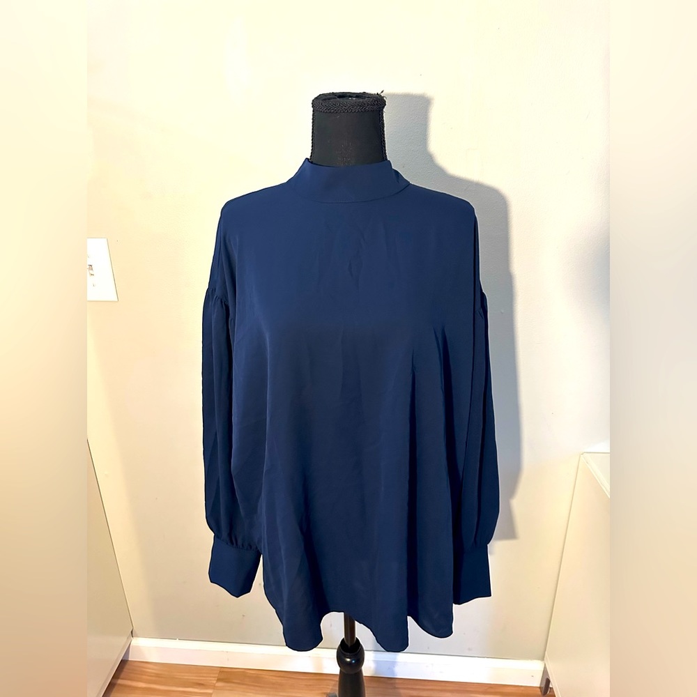 NWT. ELOQUII Tie neck blouse.Navy. Size 14